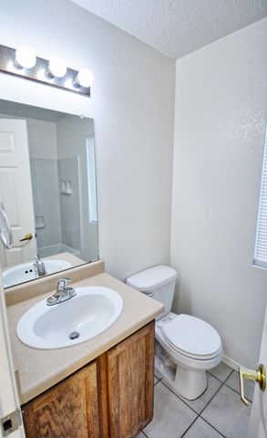 7231 Teypana Road NW, Albuquerque, NM 87114