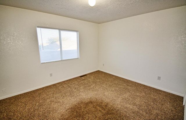 7231 Teypana Road NW, Albuquerque, NM 87114