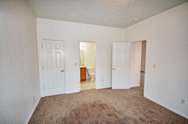 7231 Teypana Road NW, Albuquerque, NM 87114