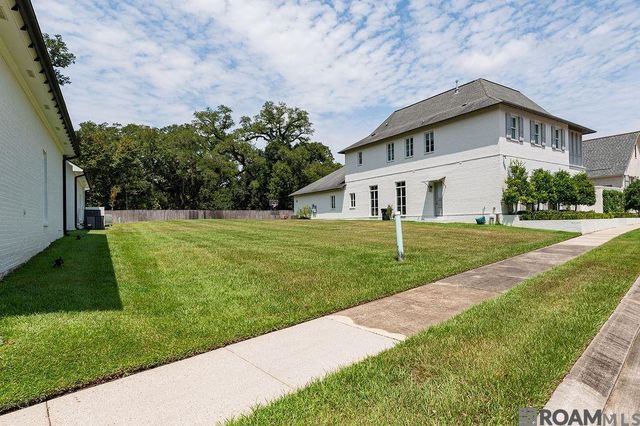 305 Casa Colina Ct, Baton Rouge, LA 70810