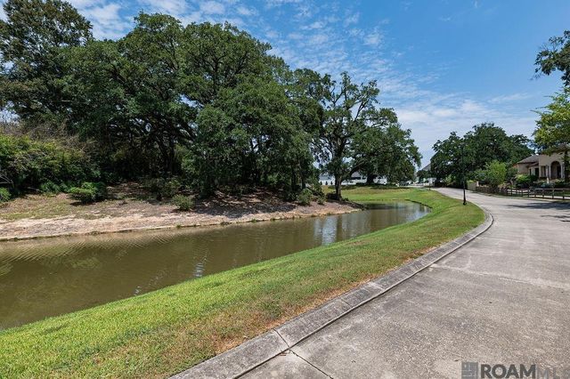 305 Casa Colina Ct, Baton Rouge, LA 70810