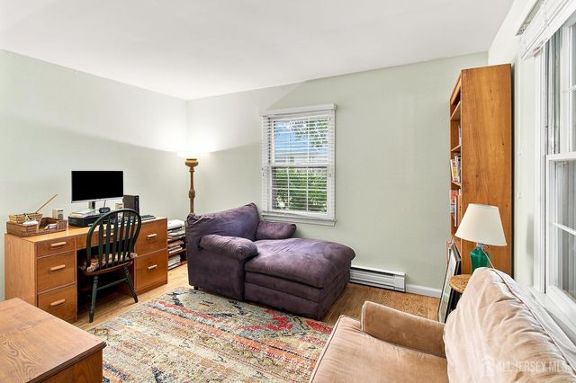 161 Pelham Lane E, Jamesburg, NJ 08831
