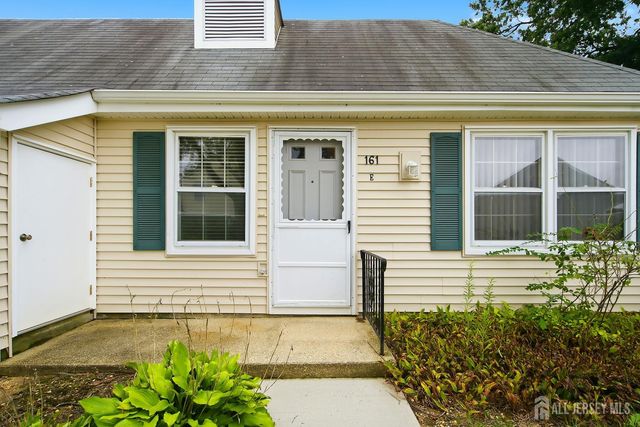 161 Pelham Lane E, Jamesburg, NJ 08831