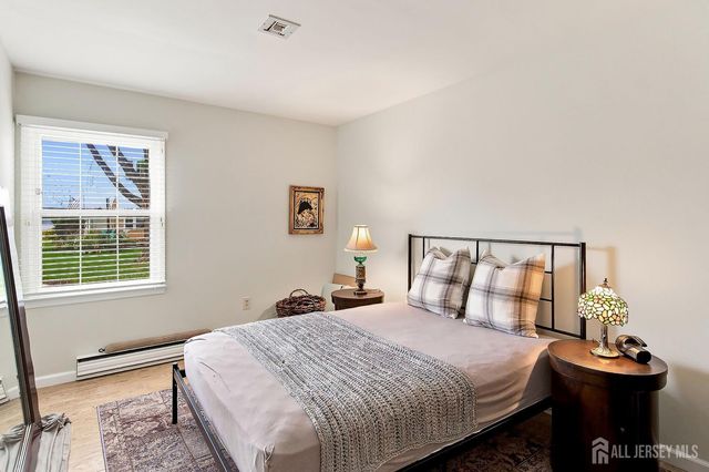 161 Pelham Lane E, Jamesburg, NJ 08831