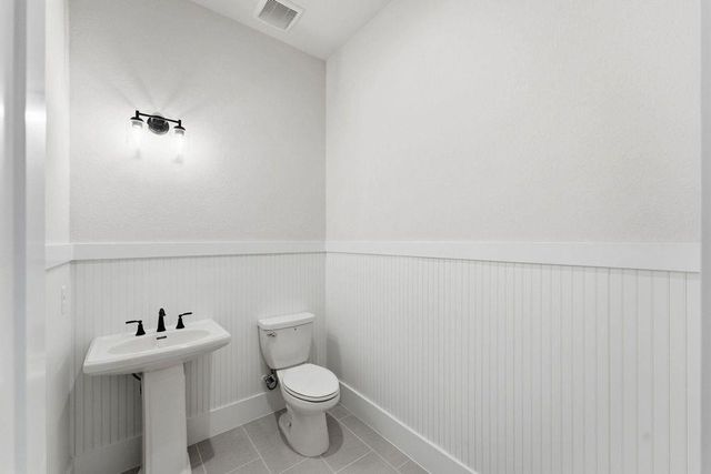 106 Hydrangea DR, Smithville, TX 78957