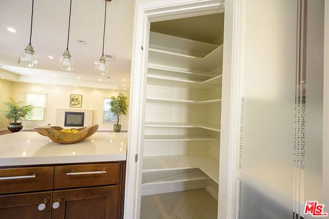 1519 Glenwood Road, Glendale, CA 91201