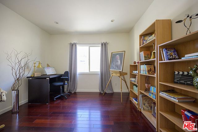 1519 Glenwood Road, Glendale, CA 91201