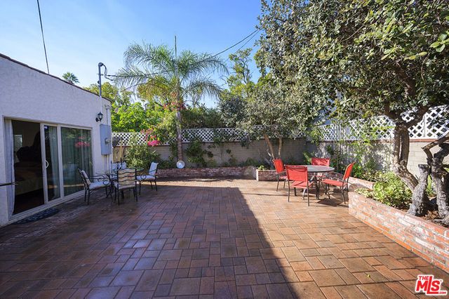1519 Glenwood Road, Glendale, CA 91201