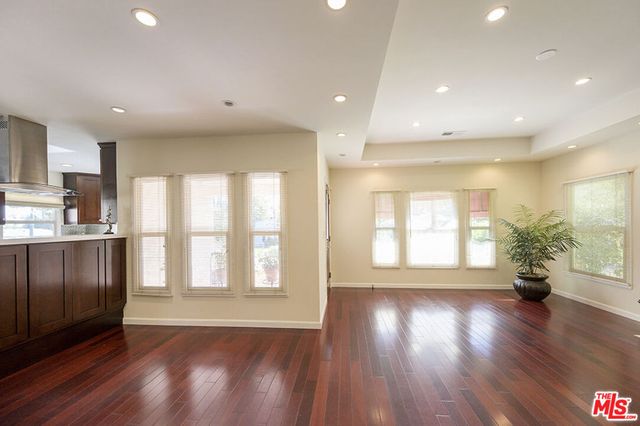 1519 Glenwood Road, Glendale, CA 91201