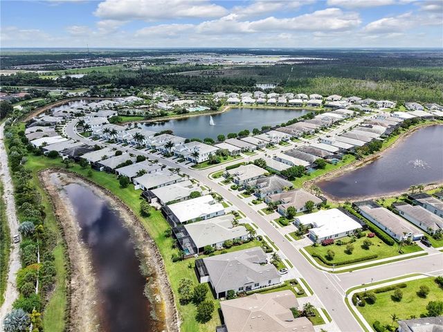 8958 Saint Lucia DR, Naples, FL 34114