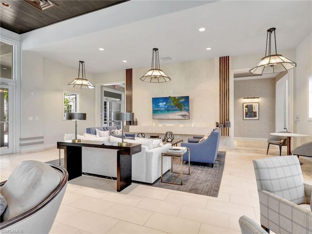 8958 Saint Lucia DR, Naples, FL 34114