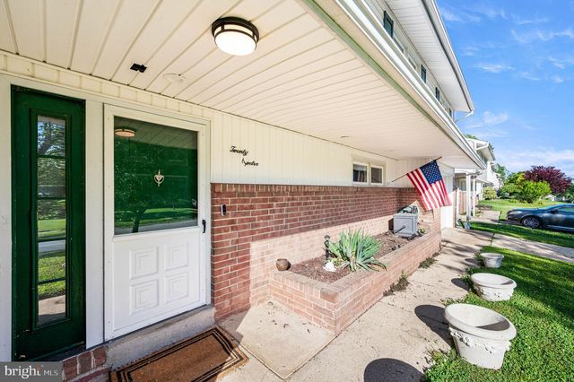 2012 WILDWOOD DR, Wilmington, DE 19805