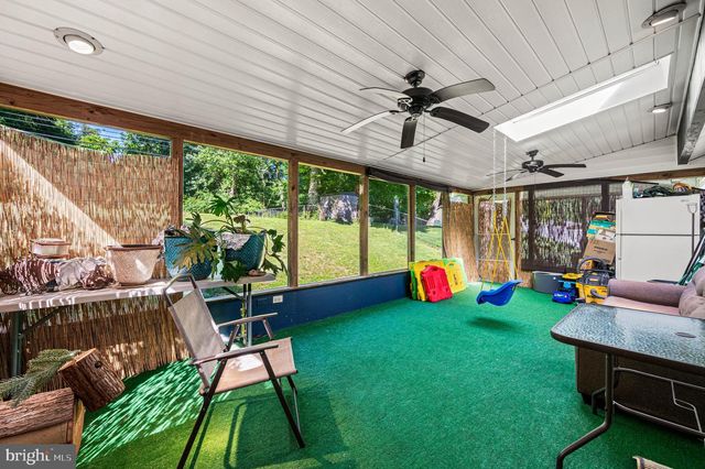 2012 WILDWOOD DR, Wilmington, DE 19805