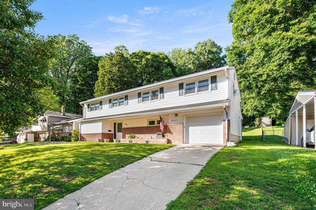 2012 WILDWOOD DR, Wilmington, DE 19805
