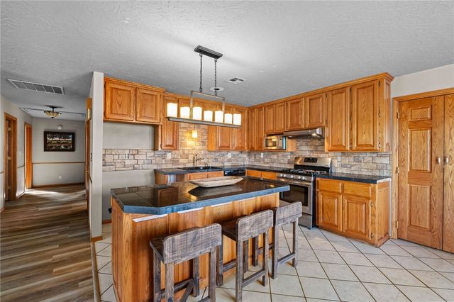 56311 59 Highway, Colcord, OK 74338