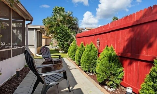 8069 SW 19th Court, Davie, FL 33324