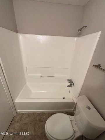 6405 Collinwood Road, Horn Lake, MS 38637