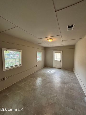 6405 Collinwood Road, Horn Lake, MS 38637