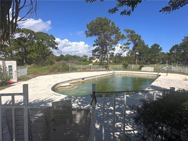 8900 Seventh Avenue, Sebastian, FL 32976