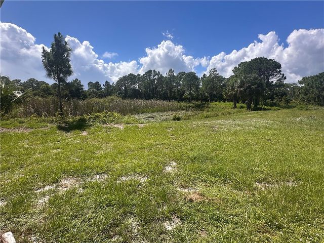 8900 Seventh Avenue, Sebastian, FL 32976