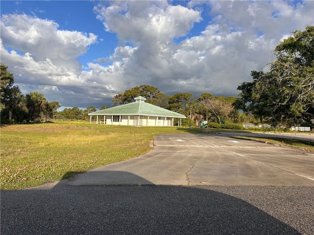 8900 Seventh Avenue, Sebastian, FL 32976