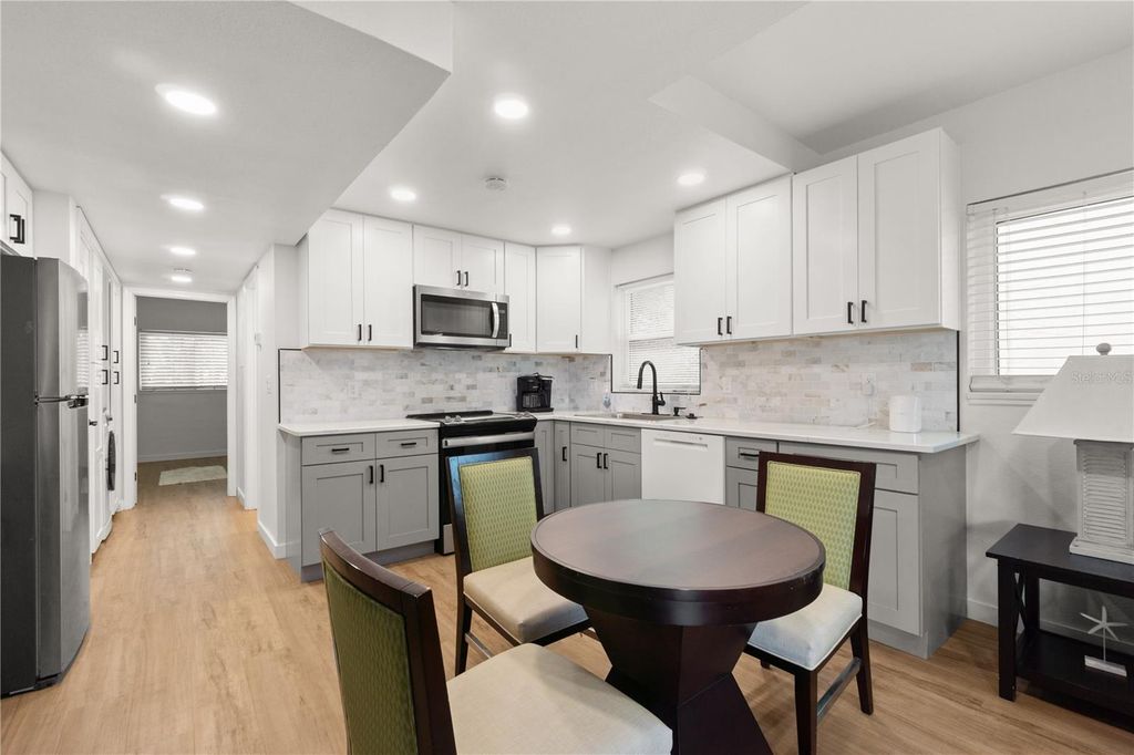 3675 GULF BOULEVARD 6, St Pete Beach, FL 33706