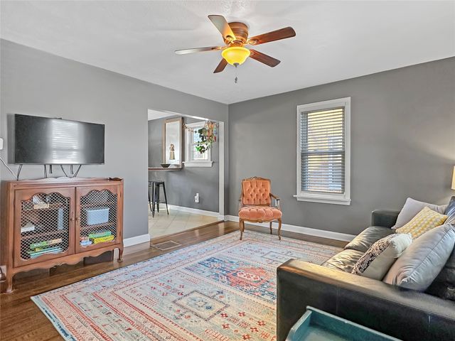 438 SHENLEY Drive, Erie, PA 16505