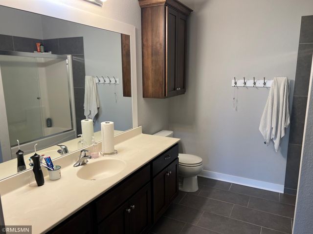 19325 Iteri Avenue, Lakeville, MN 55044