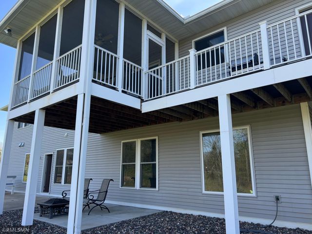 19325 Iteri Avenue, Lakeville, MN 55044