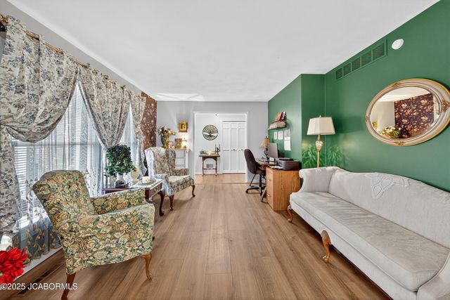 2114 ANDERSON DRIVE, Jefferson City, MO 65109