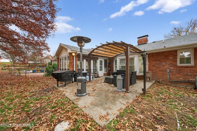 2114 ANDERSON DRIVE, Jefferson City, MO 65109