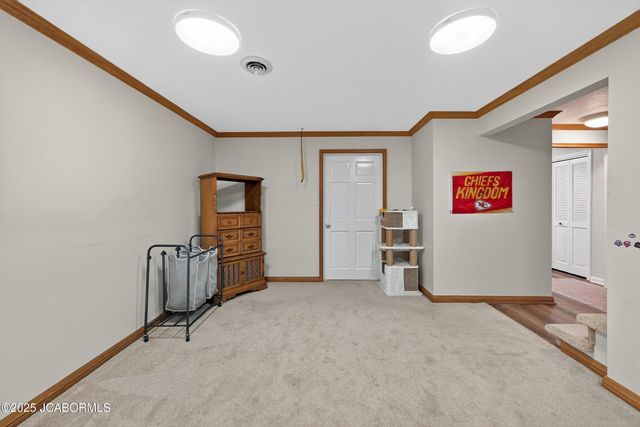 2114 ANDERSON DRIVE, Jefferson City, MO 65109