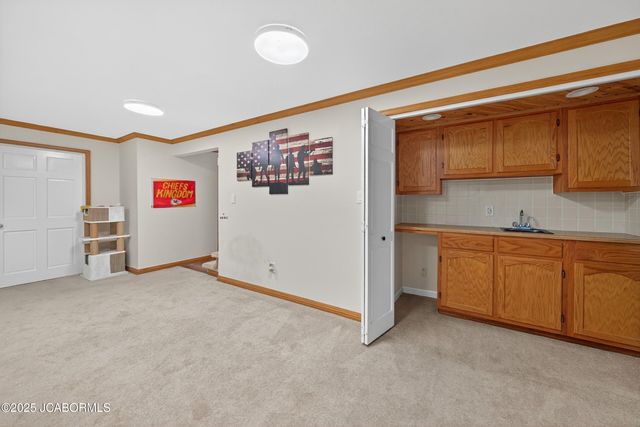 2114 ANDERSON DRIVE, Jefferson City, MO 65109