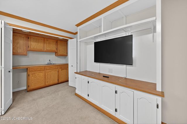 2114 ANDERSON DRIVE, Jefferson City, MO 65109