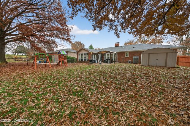 2114 ANDERSON DRIVE, Jefferson City, MO 65109