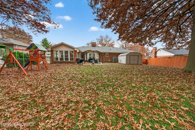 2114 ANDERSON DRIVE, Jefferson City, MO 65109