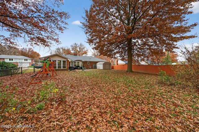 2114 ANDERSON DRIVE, Jefferson City, MO 65109