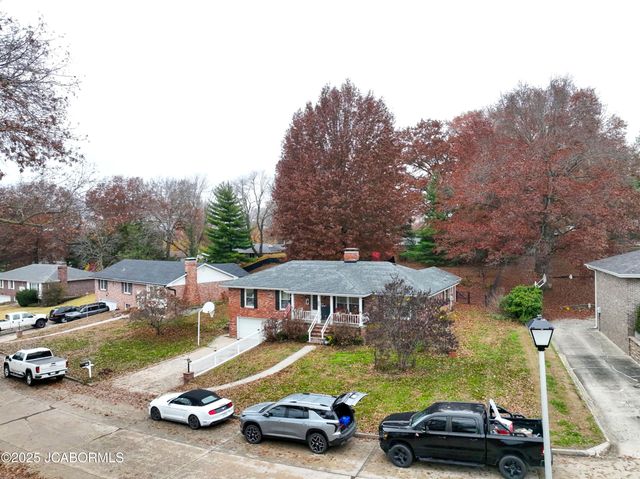 2114 ANDERSON DRIVE, Jefferson City, MO 65109