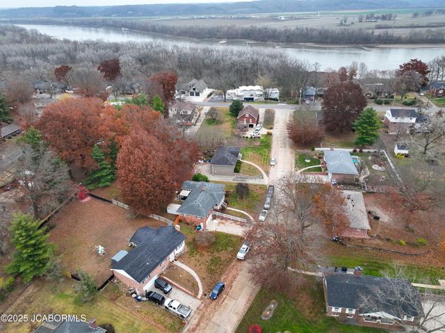 2114 ANDERSON DRIVE, Jefferson City, MO 65109