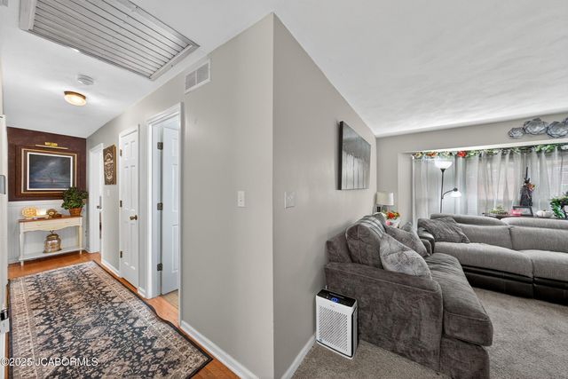 2114 ANDERSON DRIVE, Jefferson City, MO 65109