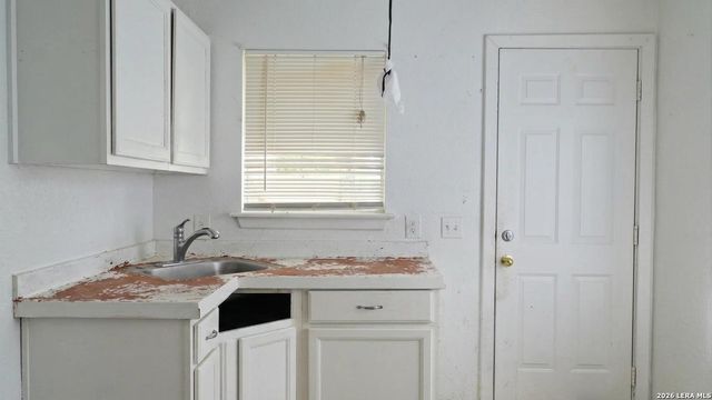 806 TULANE DR, San Antonio, TX 78228