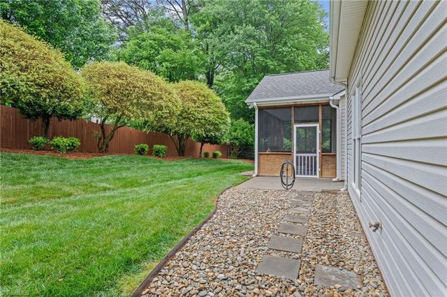 140 Honeyridge Court, Lewisville, NC 27023