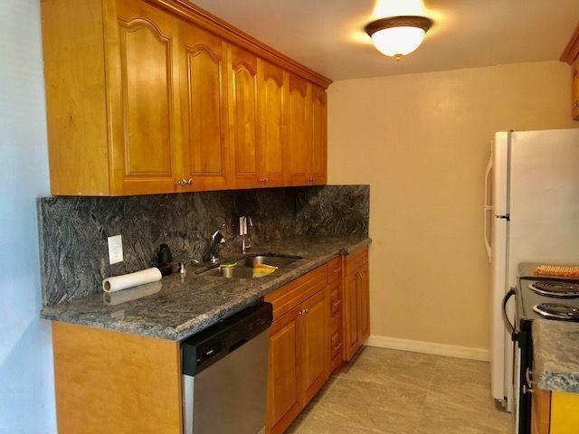 1067 Cornwall D, Boca Raton, FL 33434