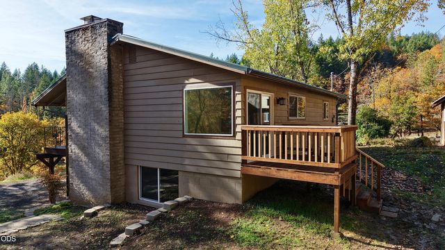 5015 Highway 227, Trail, OR 97541