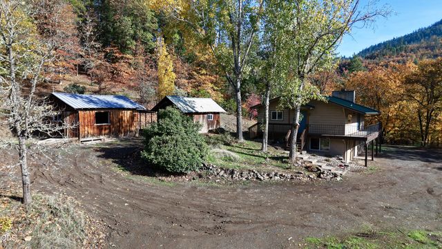 5015 Highway 227, Trail, OR 97541