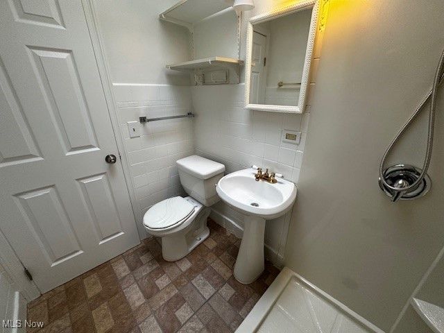 4042 Northfield Road, Highland Hills, OH 44122