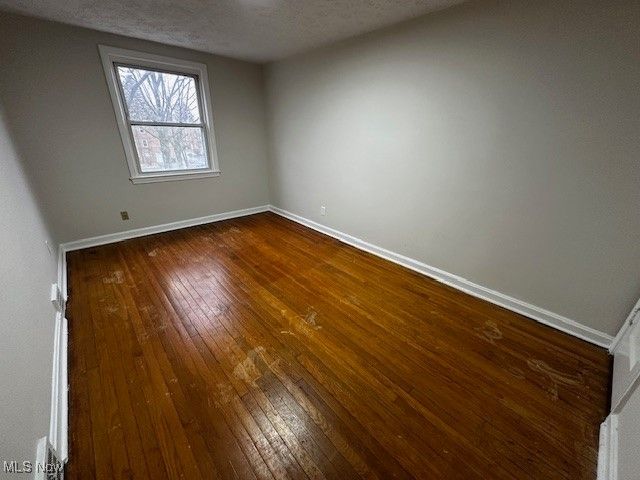 4042 Northfield Road, Highland Hills, OH 44122