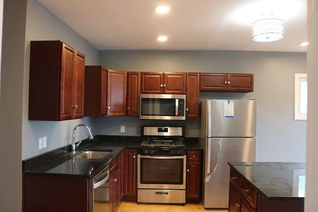 69 Catharine St 3, Worcester, MA 01605