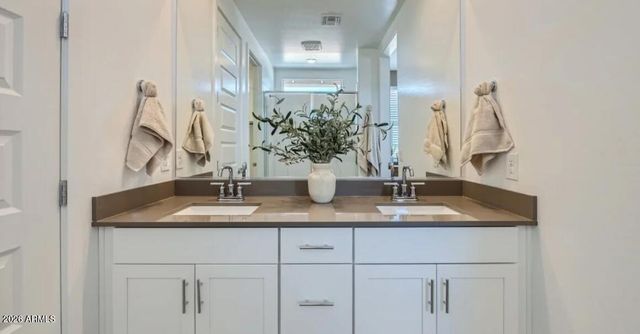 9738 W VERDE Lane, Phoenix, AZ 85037