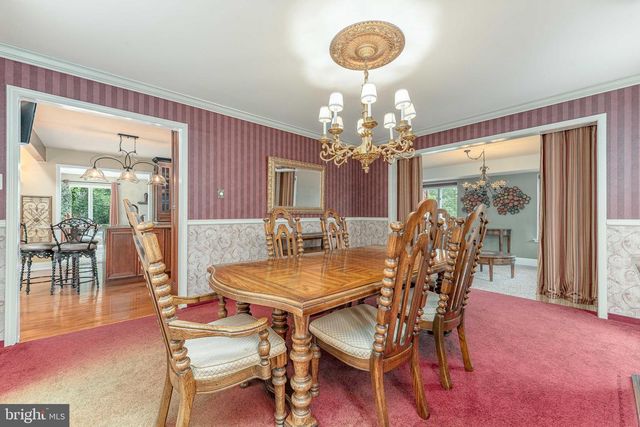 273 SPRING RUN LN, Downingtown, PA 19335